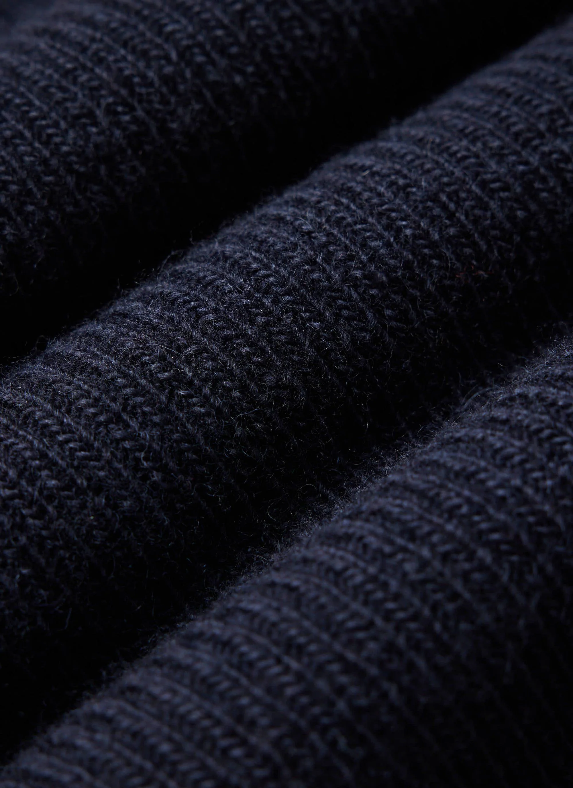 5421-fisherman-raglan-jumper-wool-navy-5.webp Fisherman Raglan Jumper | Wool | Navy