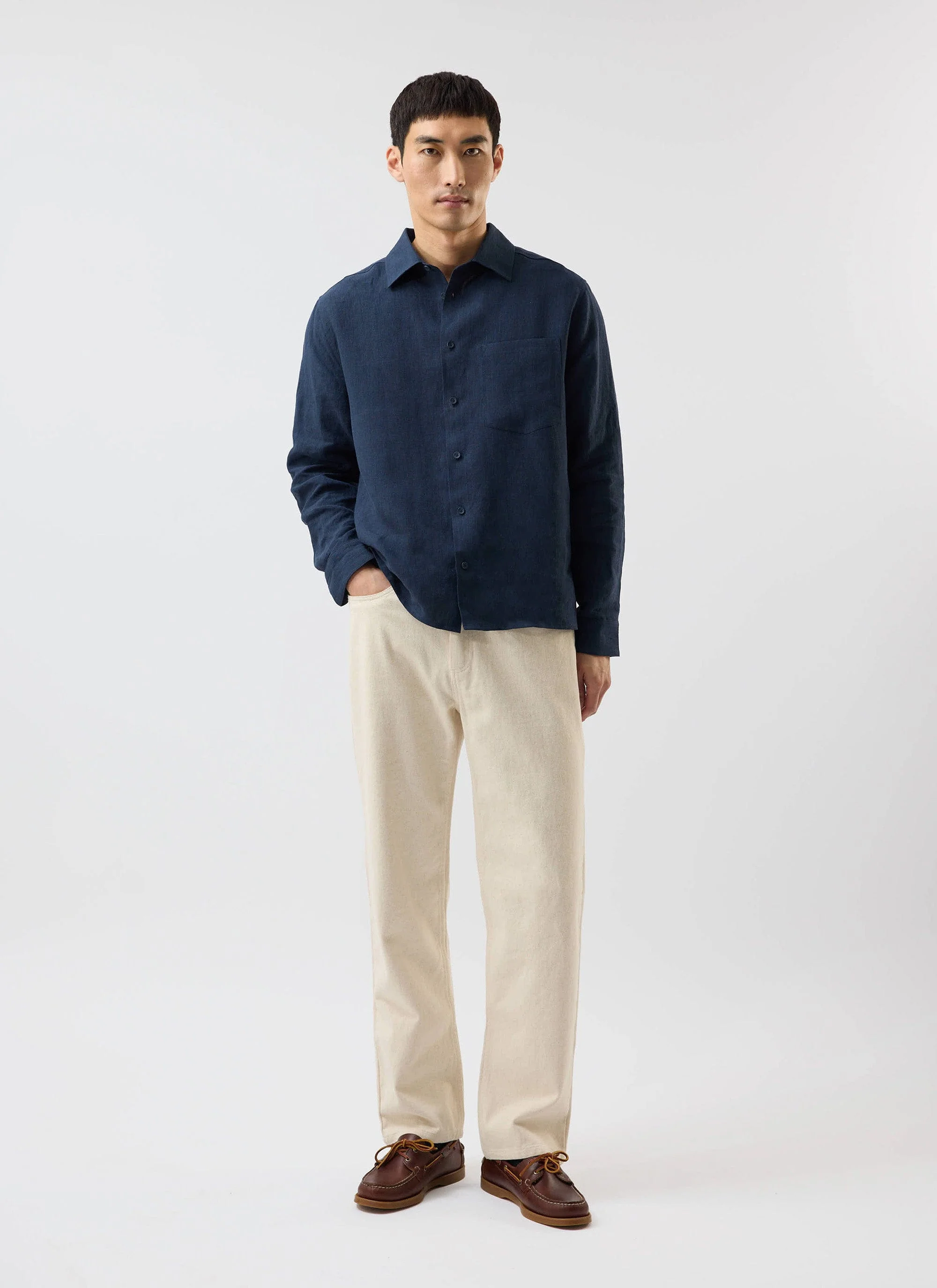 5514-pearce-shirt-linen-navy-3.webp Pearce Shirt | Linen | Navy