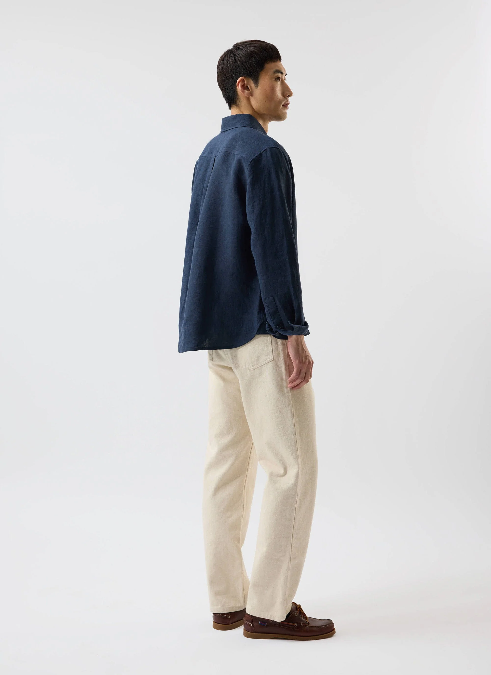 5514-pearce-shirt-linen-navy-6.webp Pearce Shirt | Linen | Navy
