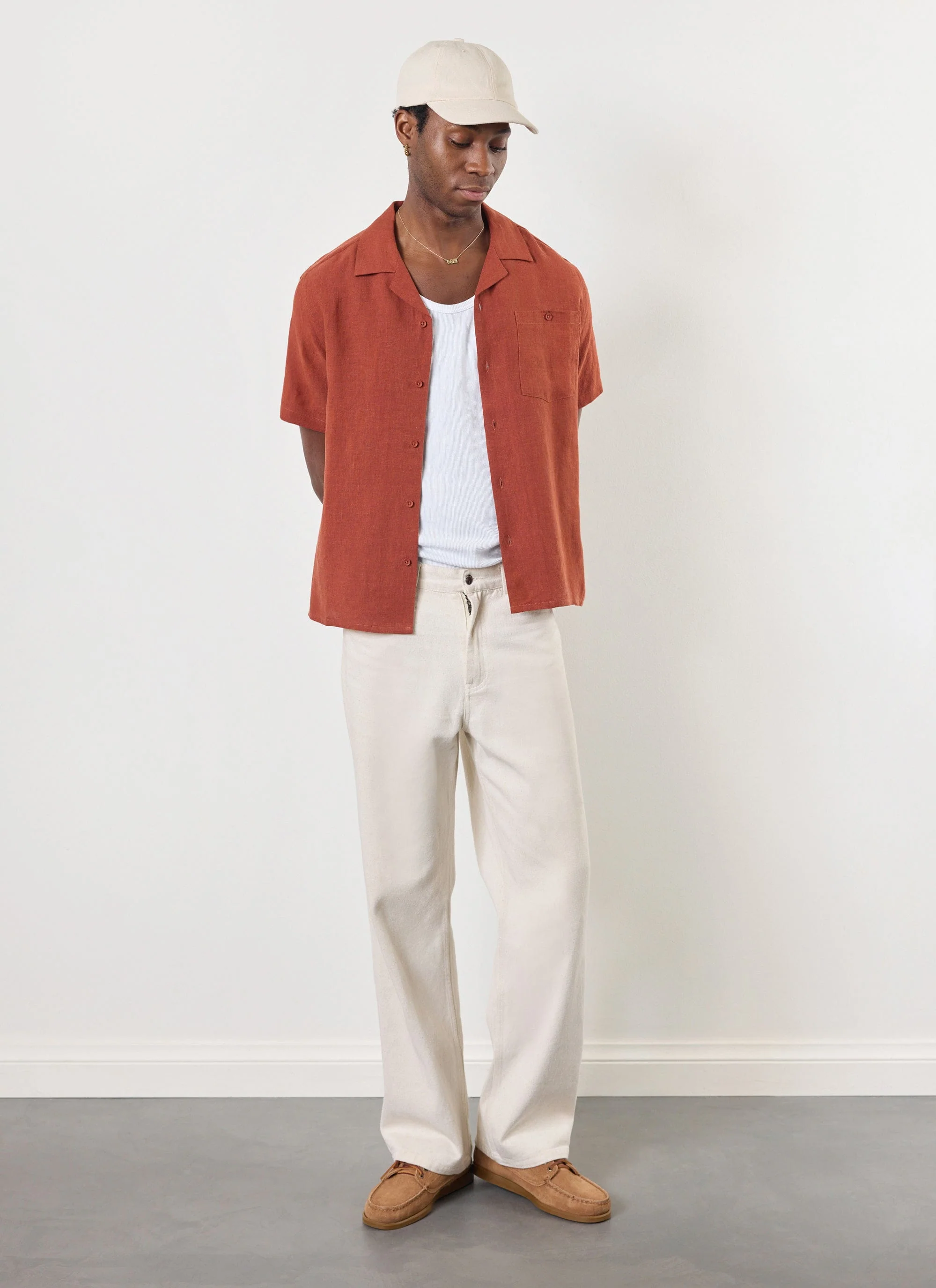 5599-short-sleeve-cuban-shirt-linen-rust-3.webp Short Sleeve Cuban Shirt | Linen | Rust