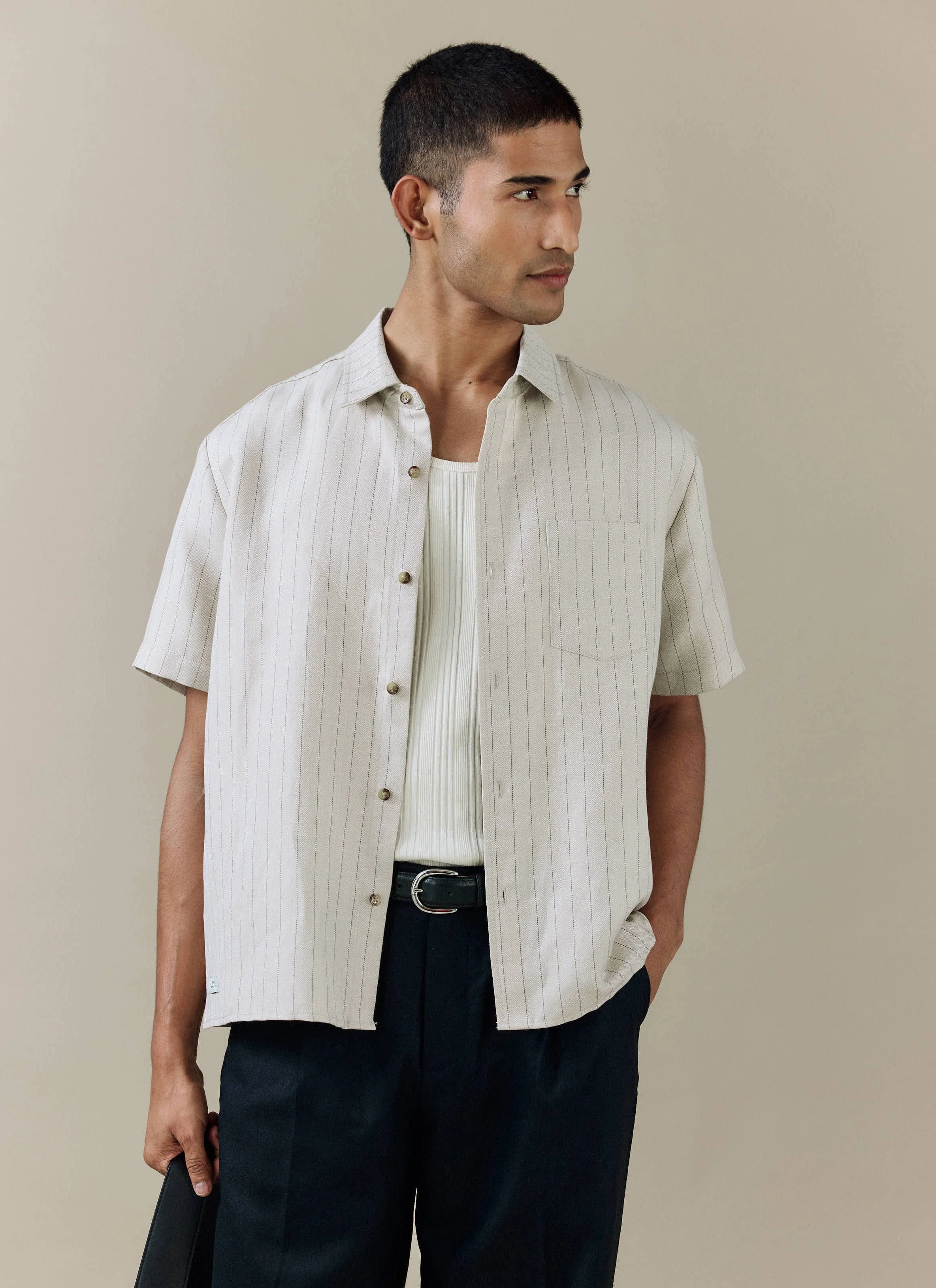 560-striped-boxy-shirt-linen-blend-cream-1.webp Striped Boxy Shirt | Linen Blend | Cream