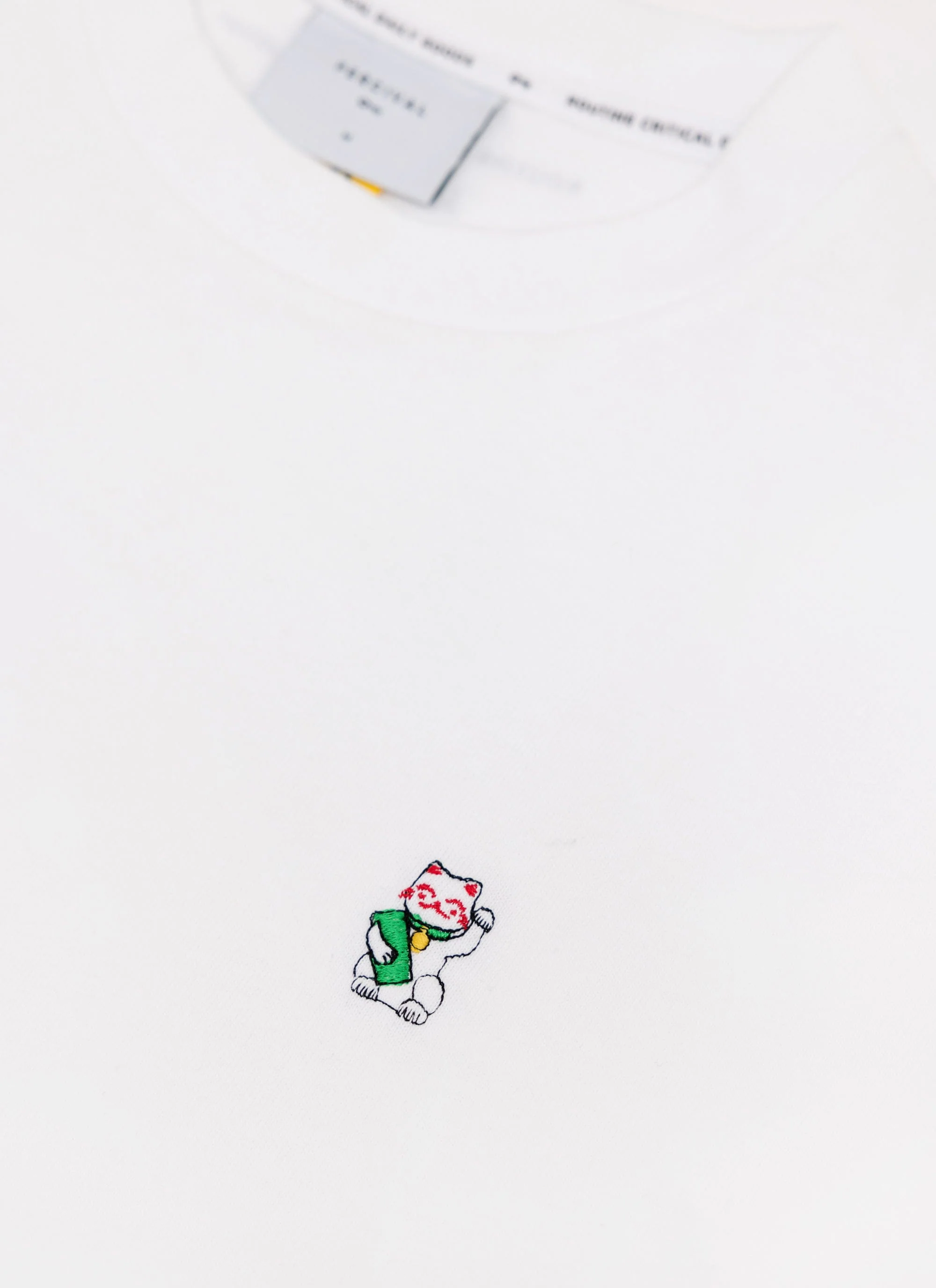 5693-loyalty-t-shirt-lucky-cat-white-2.webp Loyalty T Shirt | Lucky Cat | White