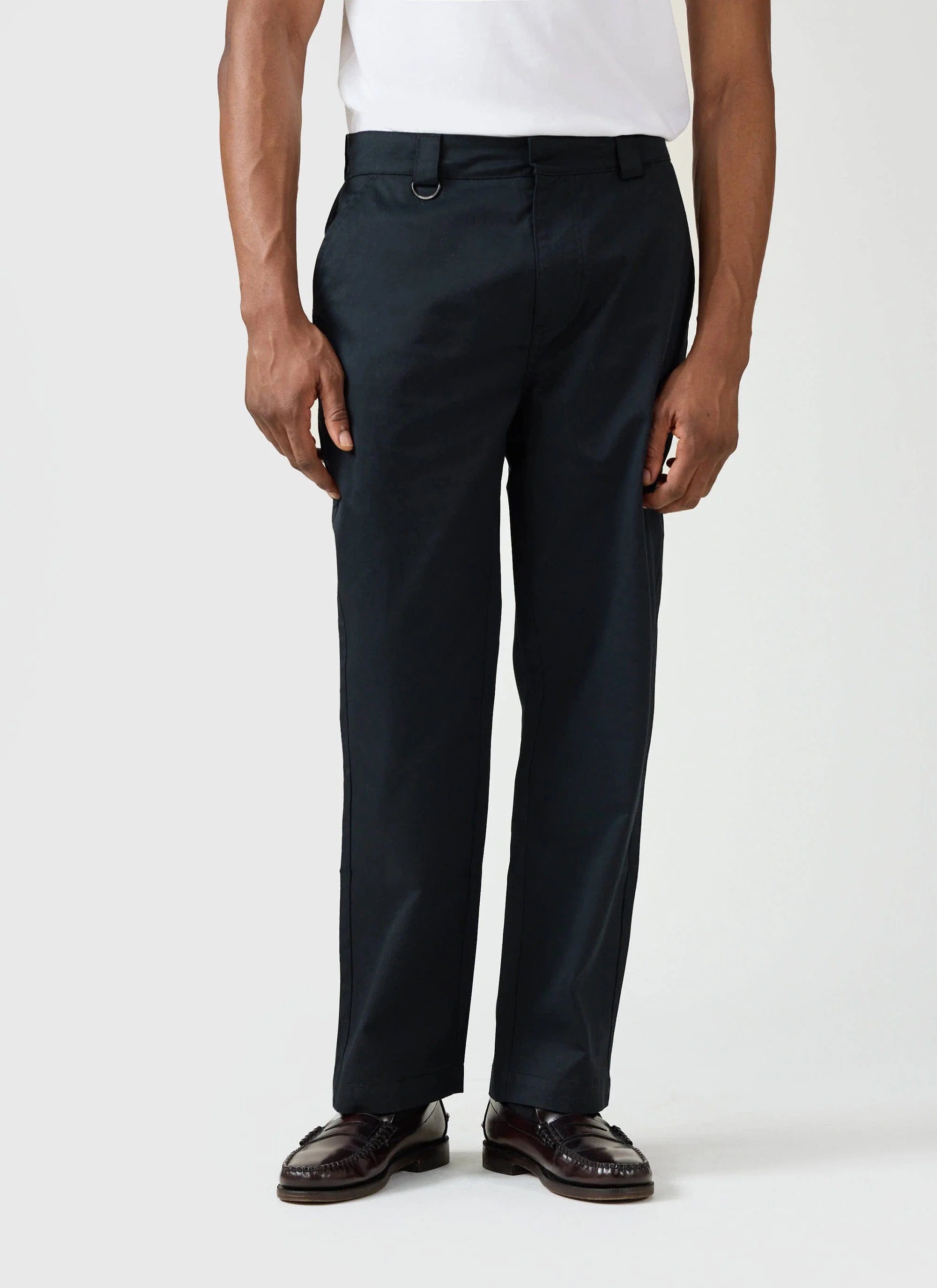 5800-straight-leg-trousers-twill-black-1.webp Straight Leg Trousers | Twill | Black