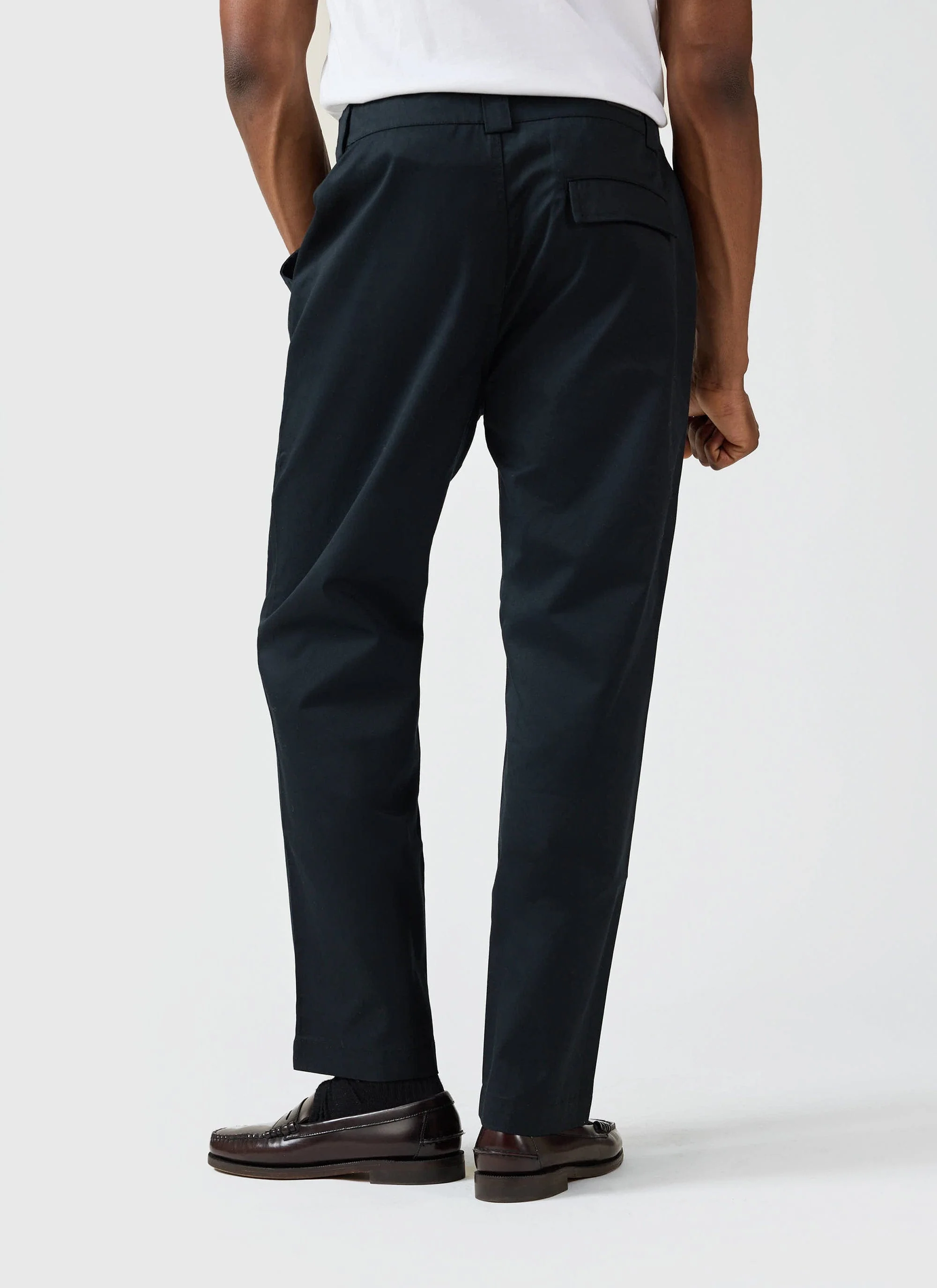 5800-straight-leg-trousers-twill-black-3.webp Straight Leg Trousers | Twill | Black
