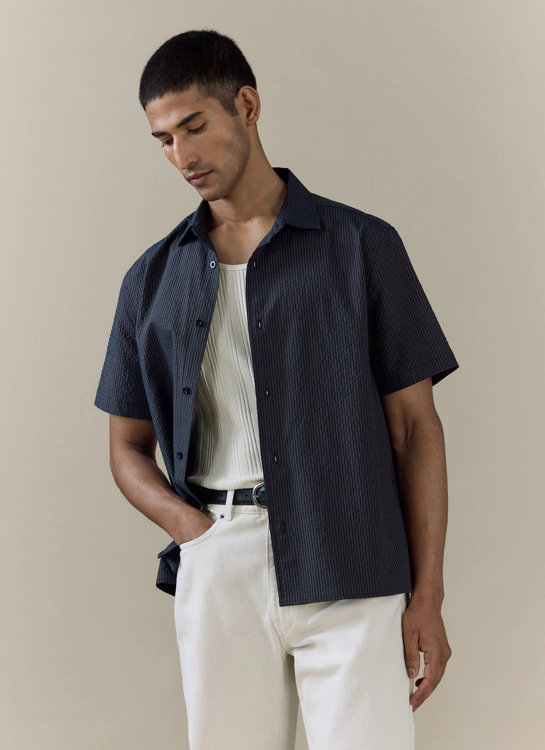 601-rowan-seersucker-boxy-shirt-cotton-navy-stripe-5.webp Rowan Seersucker Boxy Shirt | Cotton | Navy Stripe
