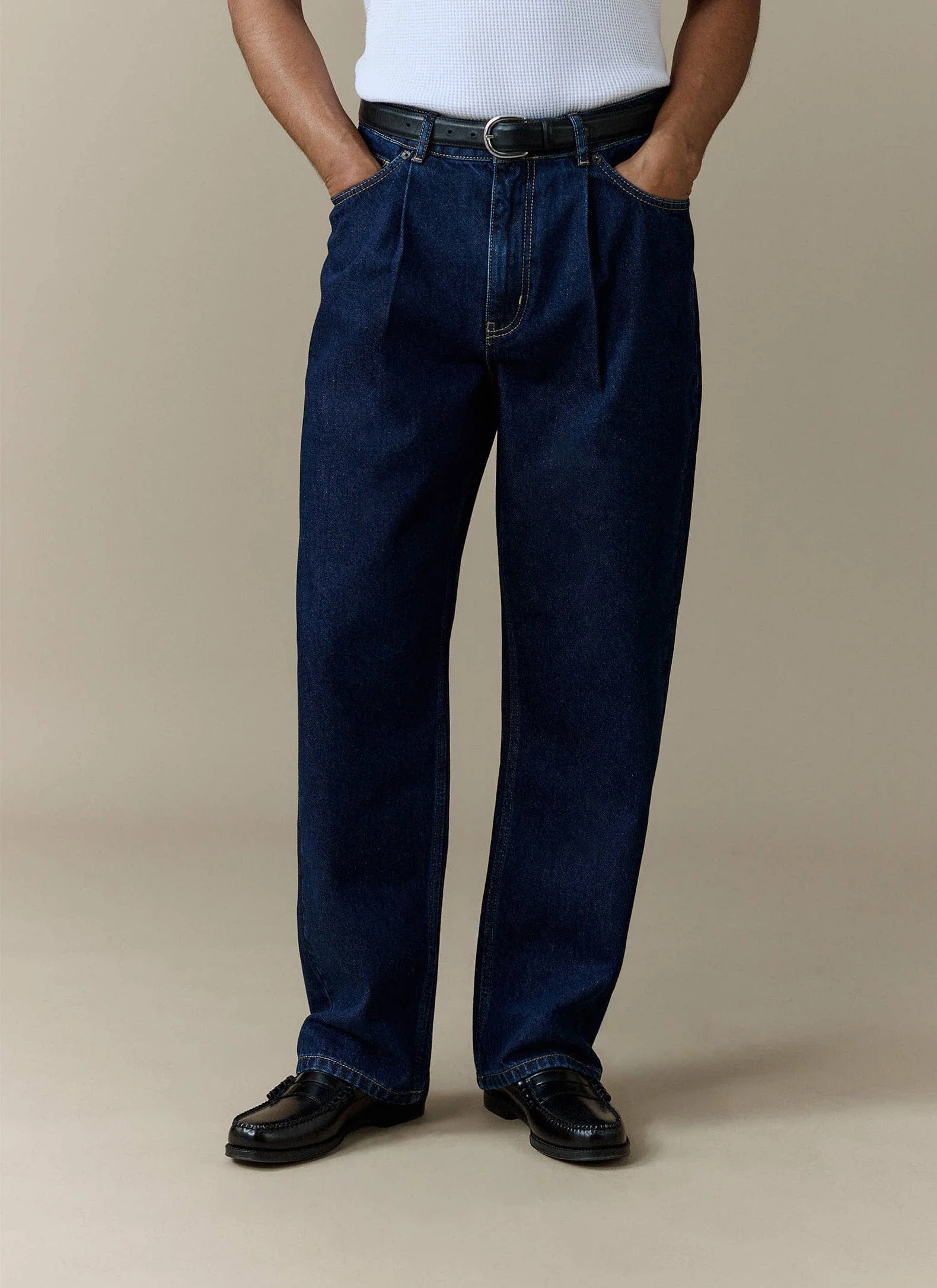 608-pleated-denim-jeans-cotton-dark-indigo-blue-1.webp Pleated Denim Jeans | Cotton | Dark Indigo Blue