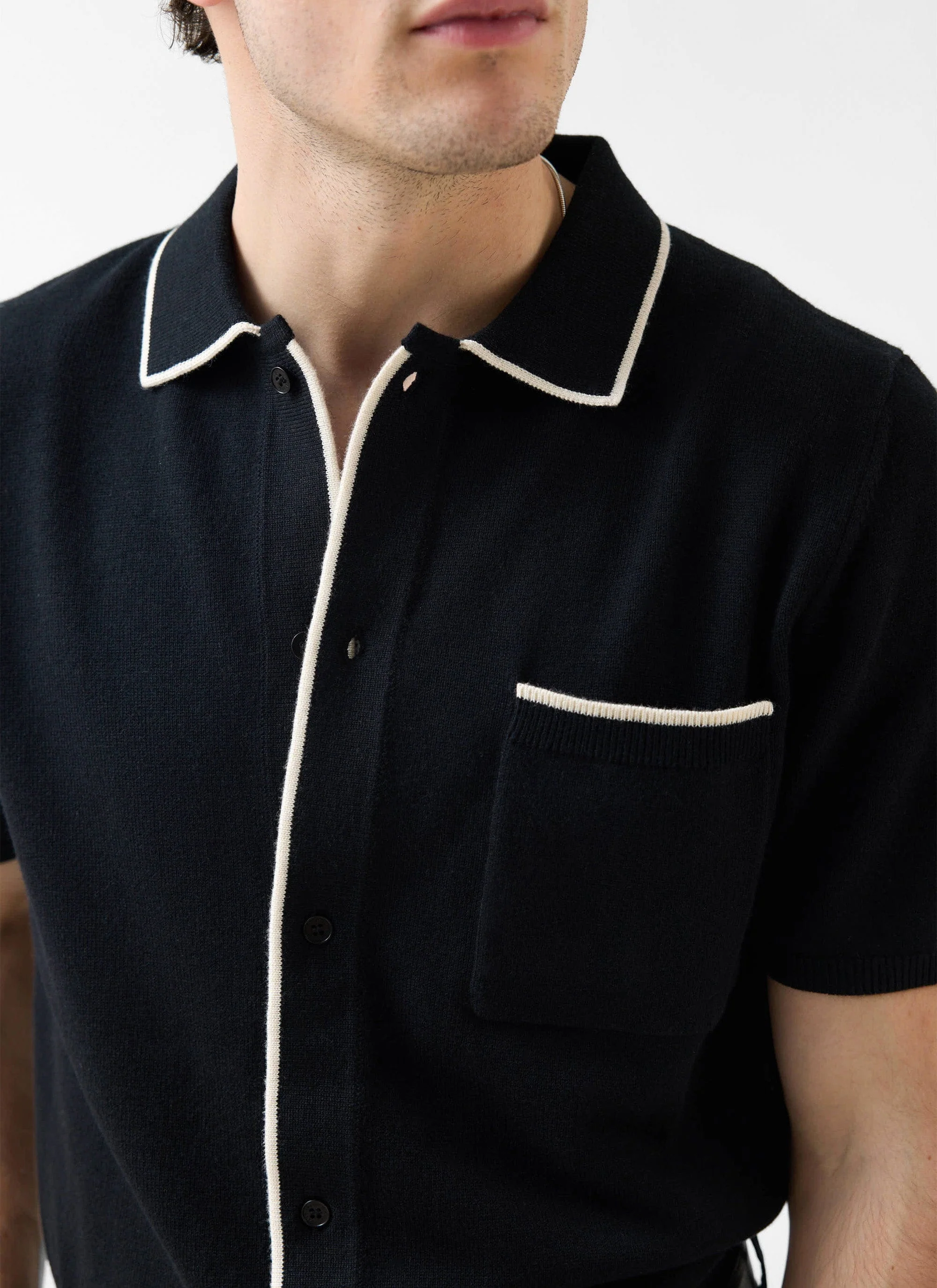 628-contrast-trim-regular-knitted-shirt-wool-black-3.webp Contrast Trim Regular Knitted Shirt | Wool | Black
