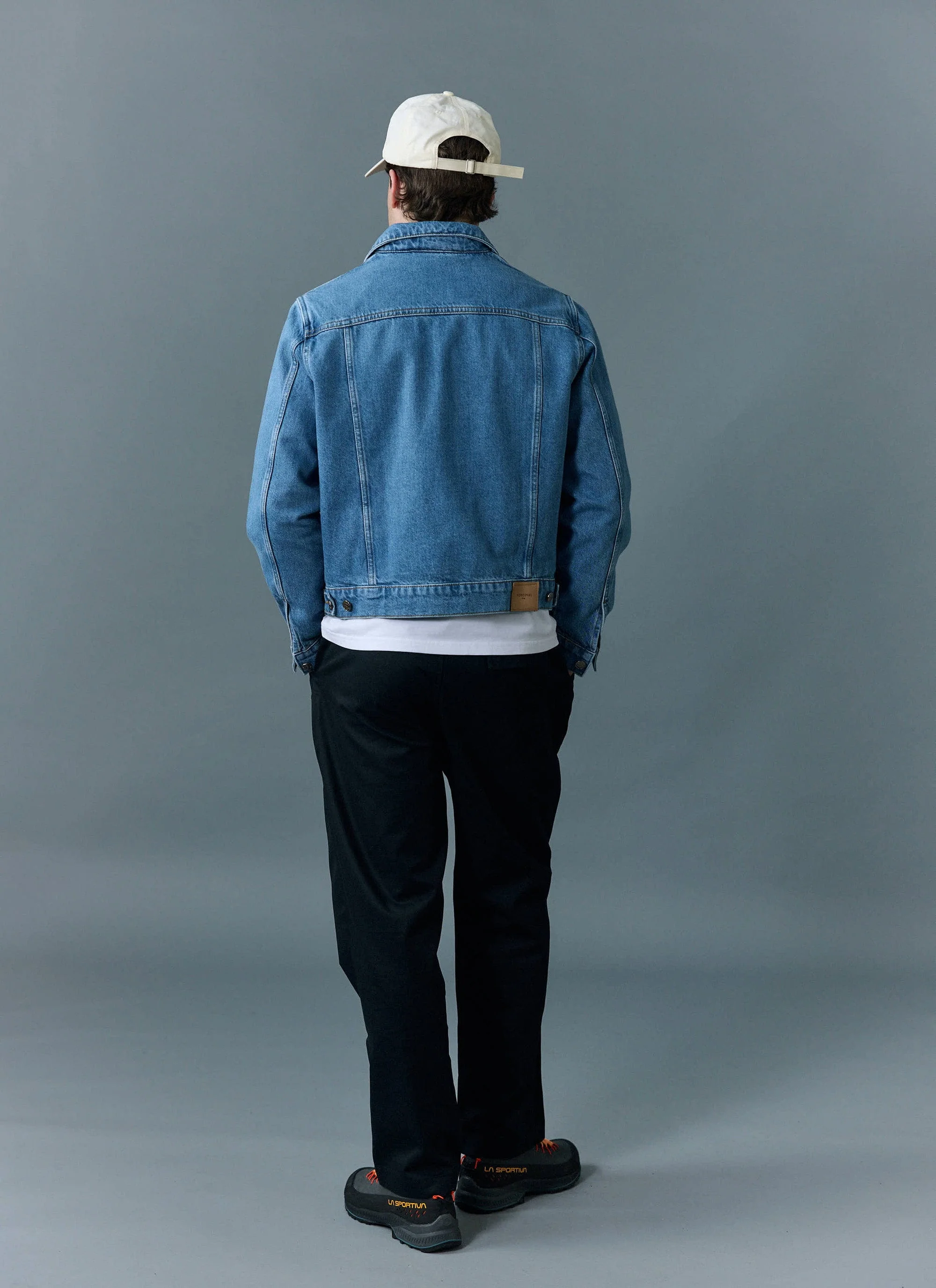 701-western-trucker-jacket-denim-light-wash-blue-3.webp Western Trucker Jacket | Denim | Light Wash Blue
