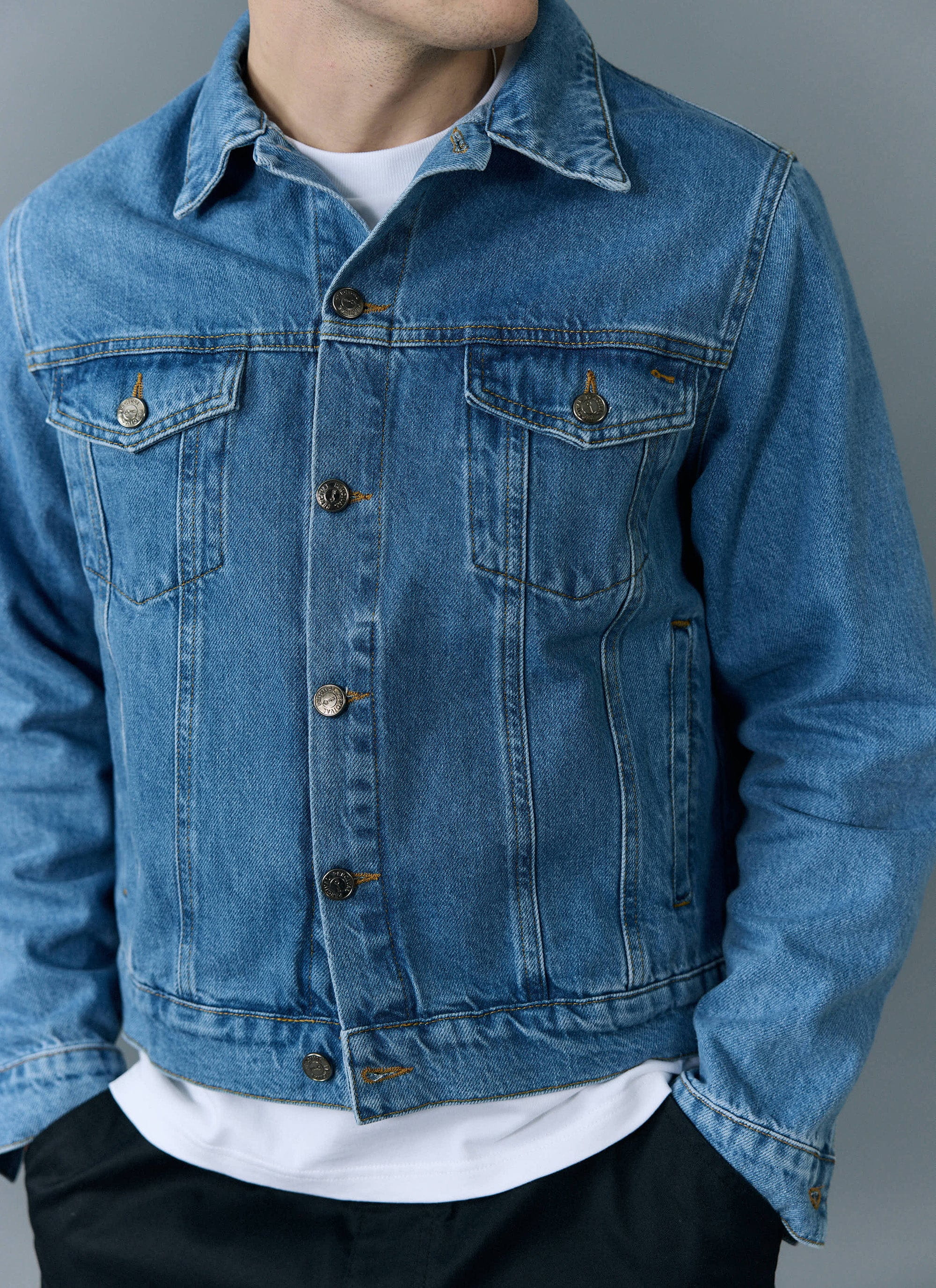 701-western-trucker-jacket-denim-light-wash-blue-5.jpg Western Trucker Jacket | Denim | Light Wash Blue