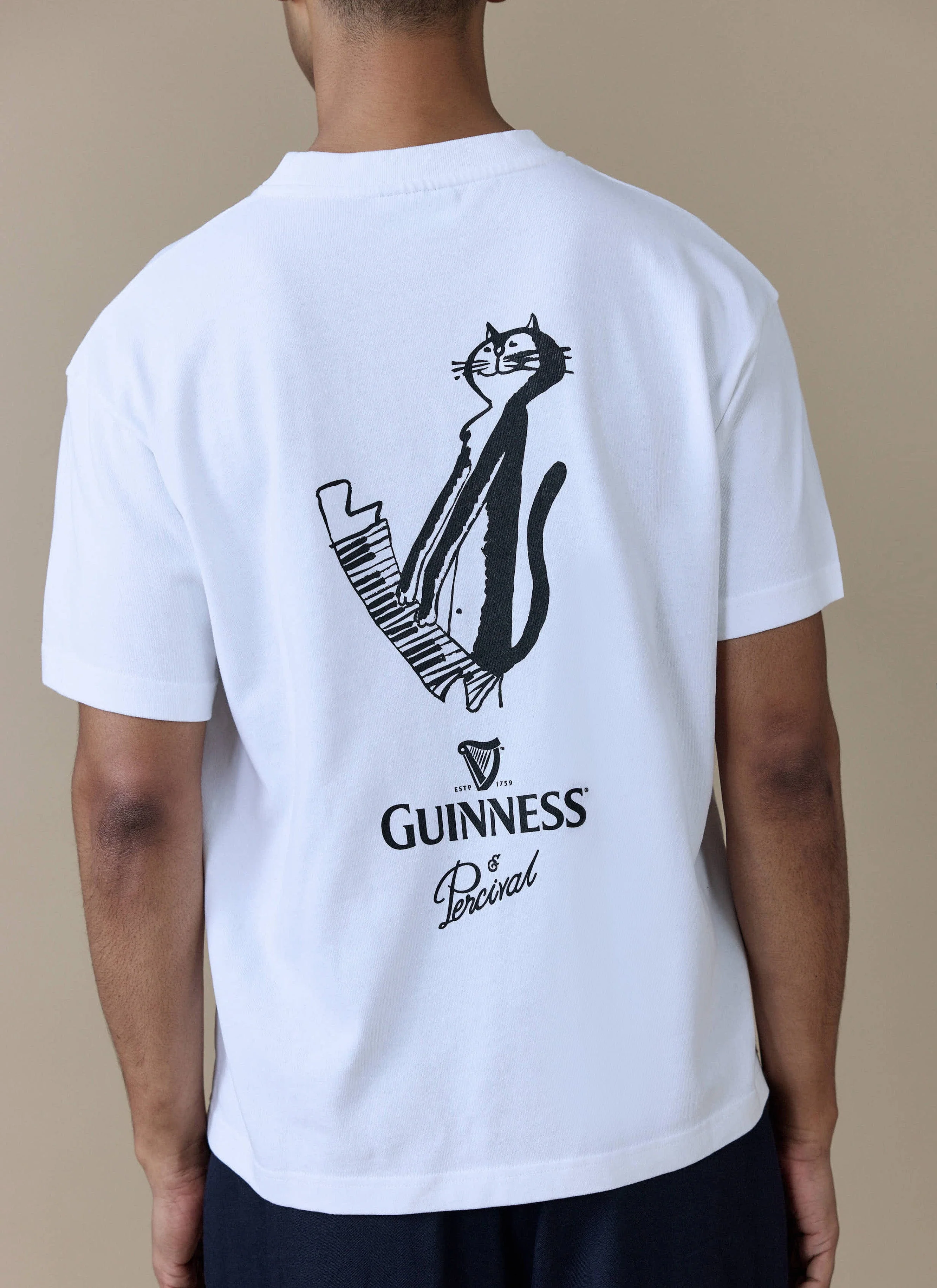 750-soloist-cat-oversized-t-shirt-guinness-x-percival-white-4.webp Soloist Cat Oversized T Shirt | Guinness x Percival | White