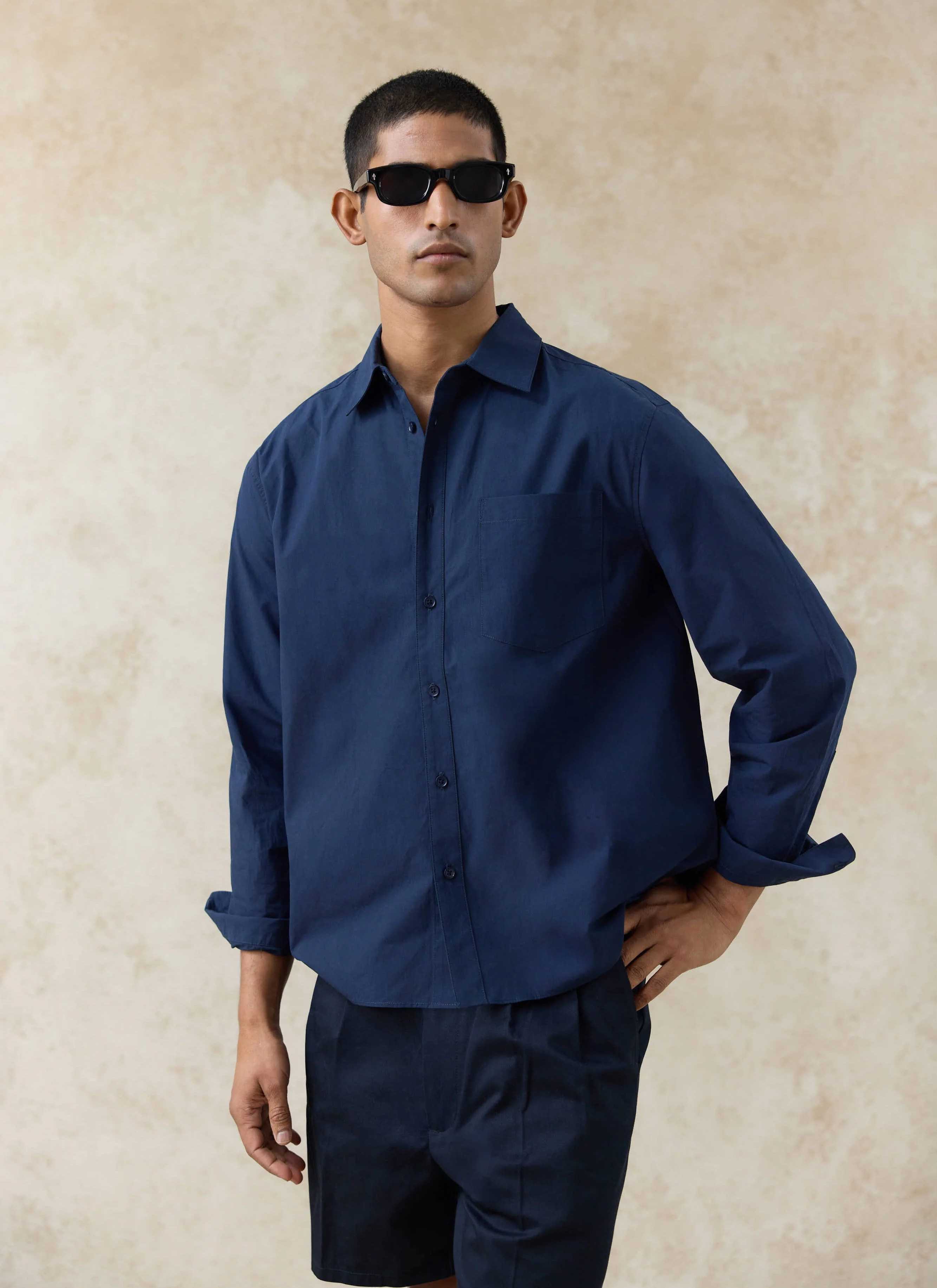 81-dali-relaxed-poplin-shirt-cotton-navy-2.webp Dali Relaxed Poplin Shirt | Cotton | Navy