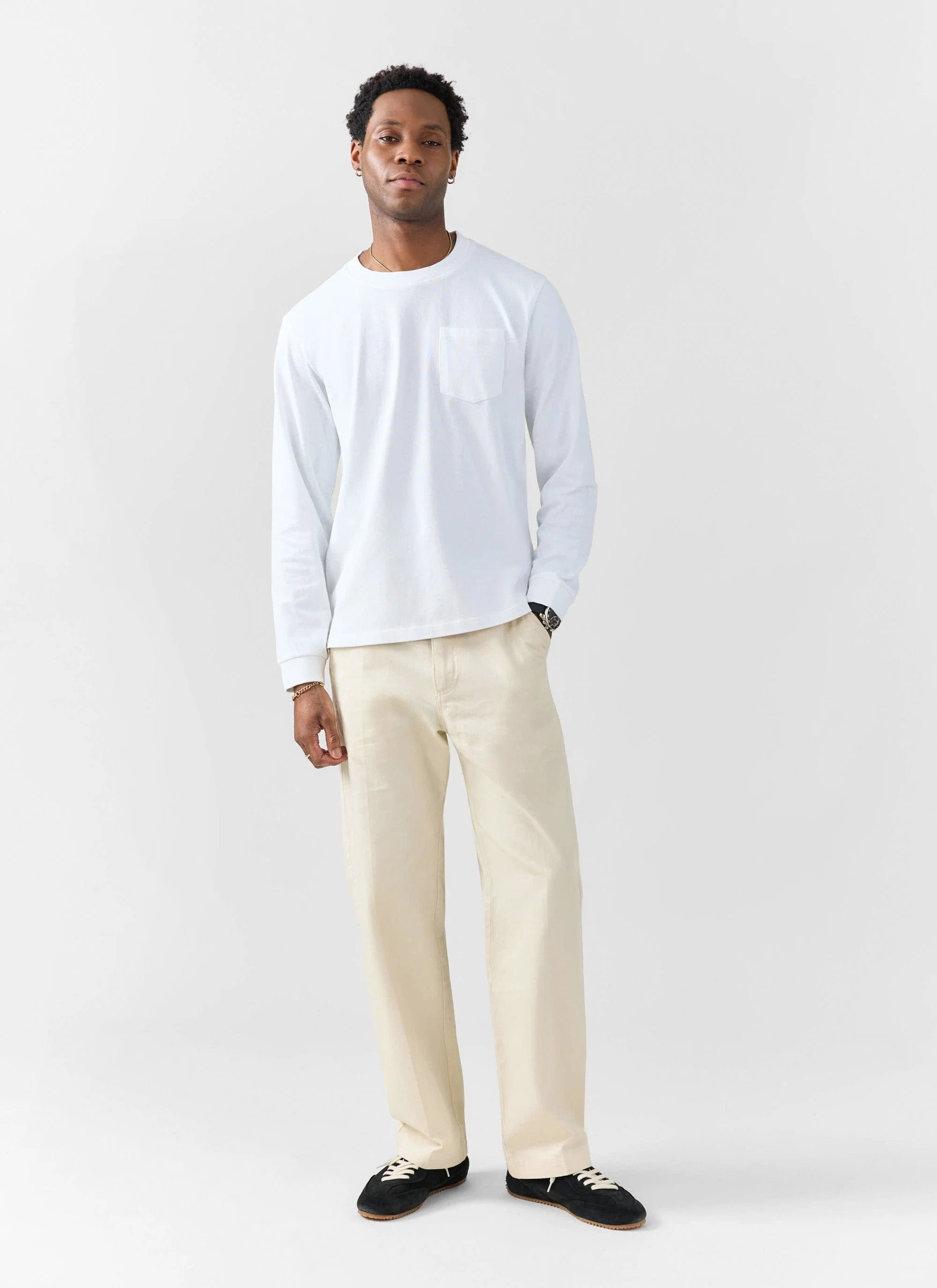 832-long-sleeve-pocket-t-shirt-organic-cotton-white-4.webp Long Sleeve Pocket T Shirt | Organic Cotton | White