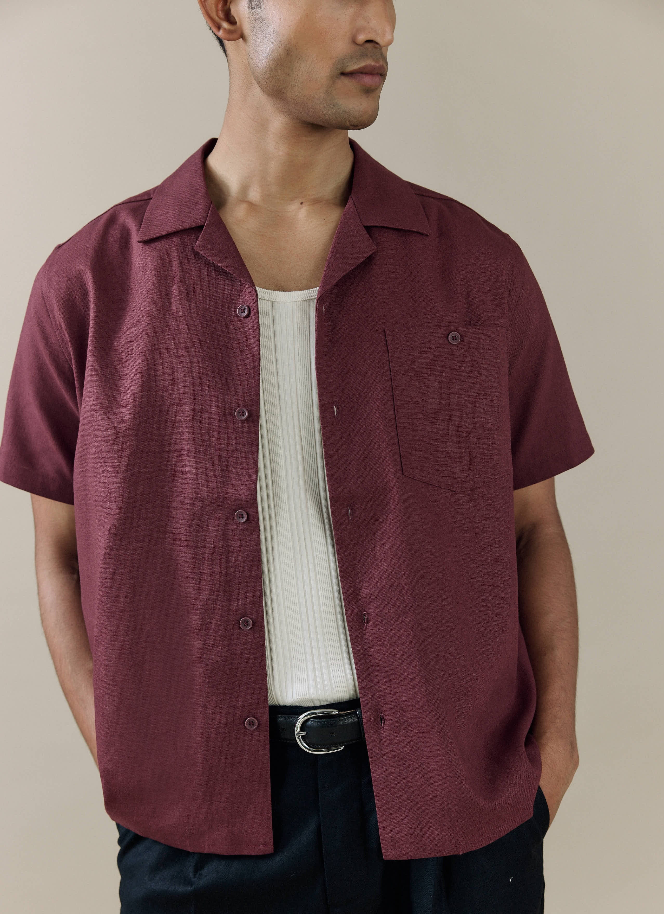 872-short-sleeve-cuban-shirt-linen-merlot-4.jpg Short Sleeve Cuban Shirt | Linen | Merlot