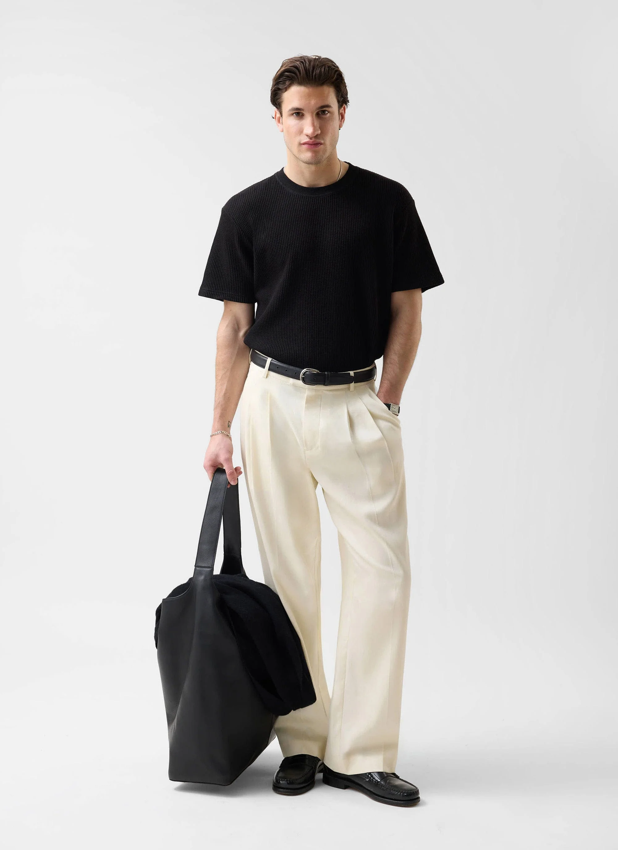 914-waffle-short-sleeve-t-shirt-cotton-black-4.webp Waffle Short Sleeve T Shirt | Cotton | Black