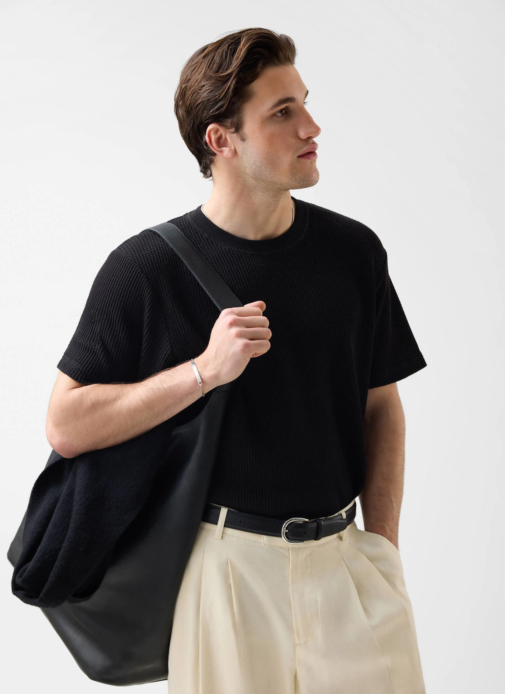 914-waffle-short-sleeve-t-shirt-cotton-black-5.webp Waffle Short Sleeve T Shirt | Cotton | Black
