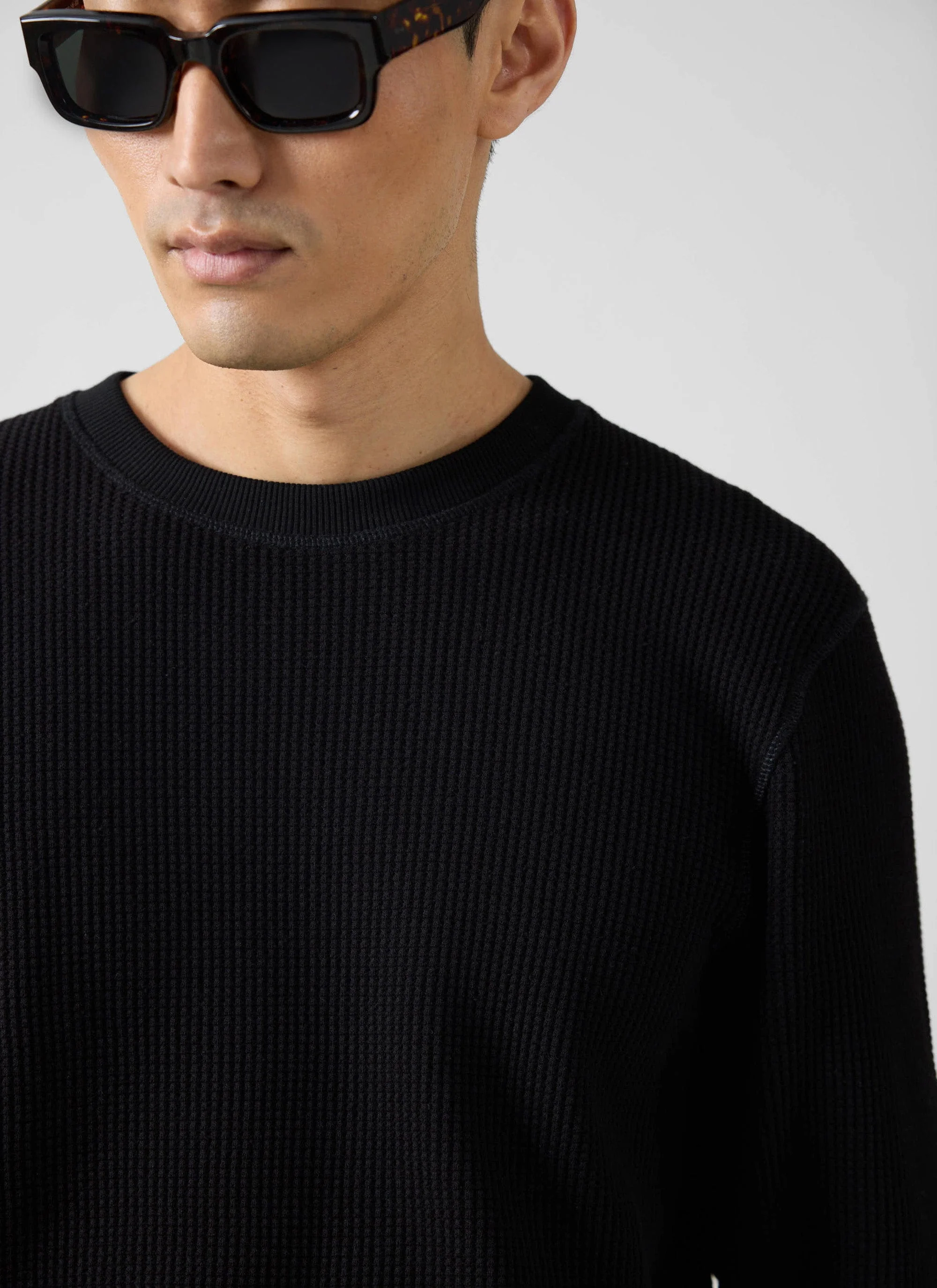 977-waffle-long-sleeve-t-shirt-cotton-black-3.webp Waffle Long Sleeve T Shirt | Cotton | Black