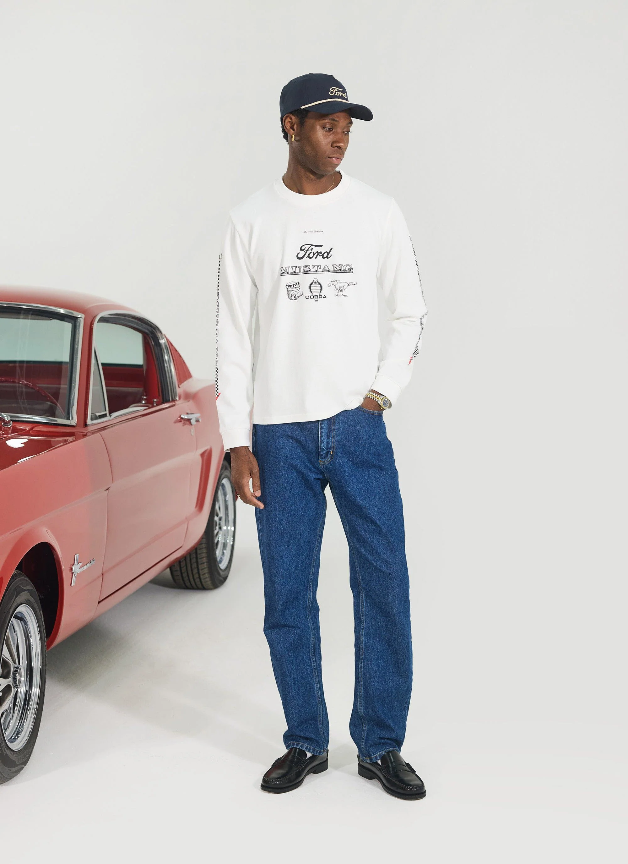 998-raceway-69-mustang-long-sleeve-t-shirt-percival-x-ford-white-1.webp Raceway '69 Mustang Long Sleeve T Shirt | Percival x Ford | White